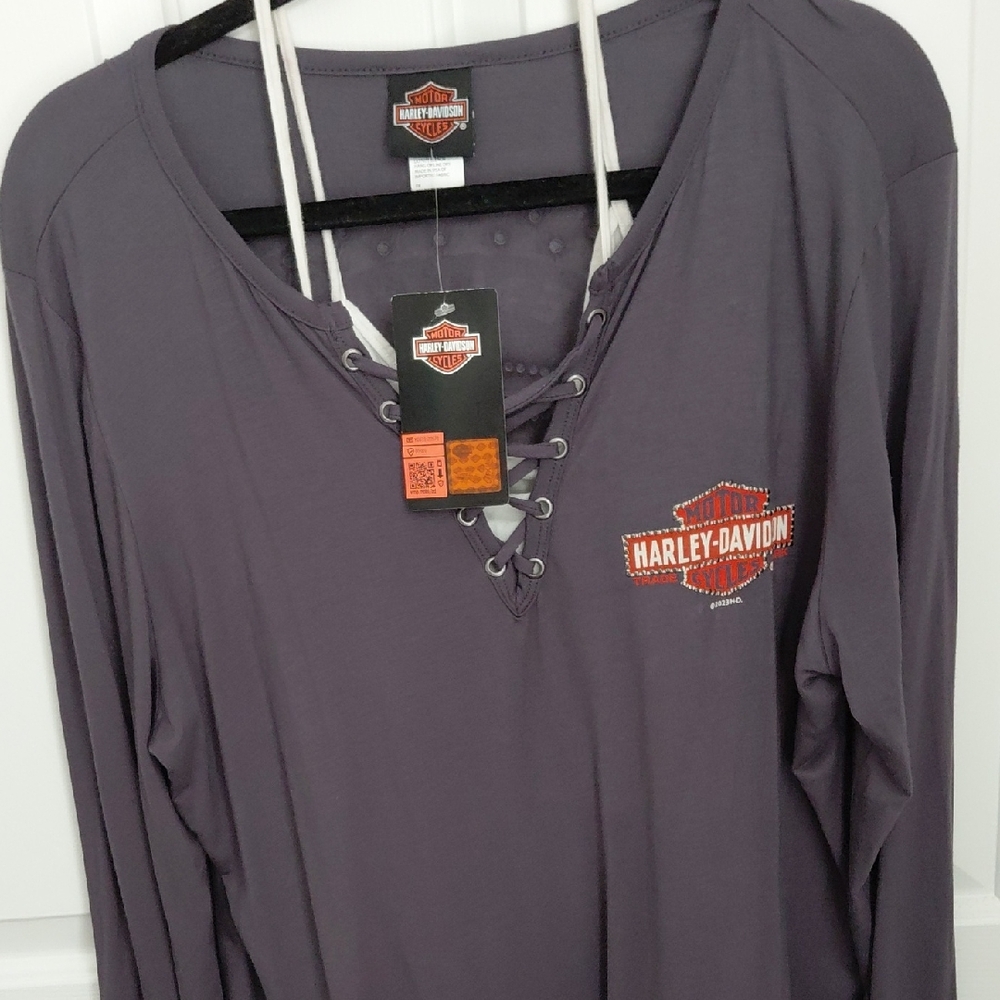 Harley-Davidson Gray Long Sleeve Tee with Red and White Logo